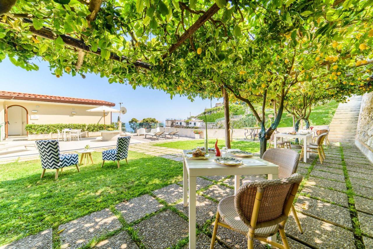 B&B Al Pesce D'Oro Amalfi Esterno foto